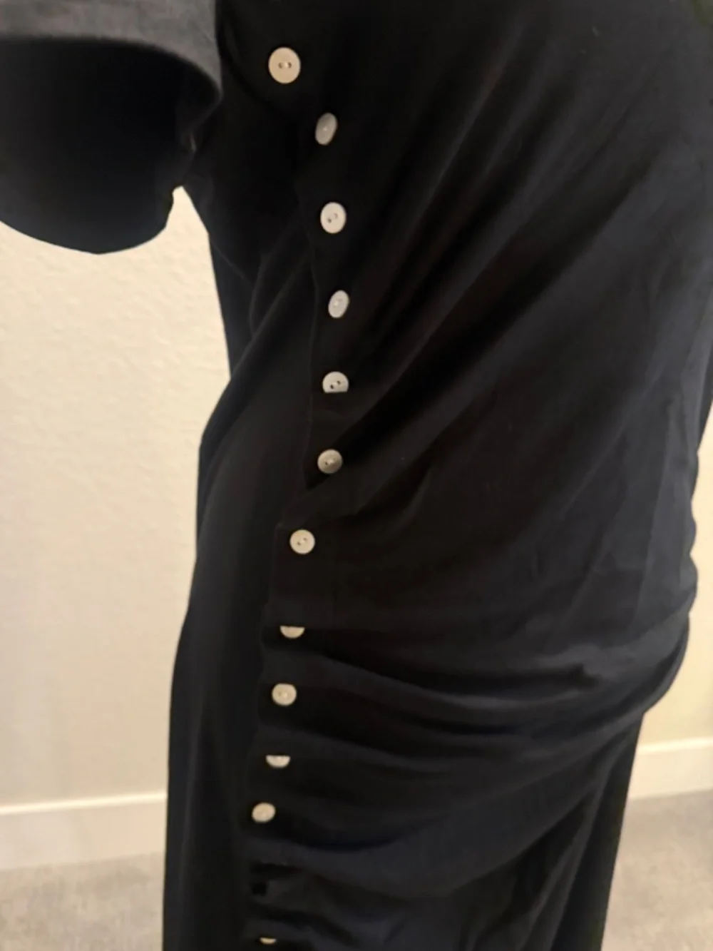 Commense Short-Sleeve Ruched Side Button Detail Dress - Picture 5 of 10